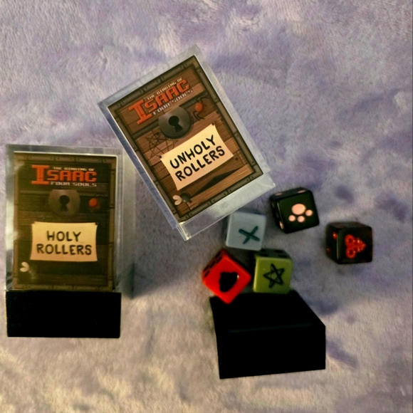 The Binding of Isaac: Four Souls Requiem Kickstarter with dice - Picture 5 of 5